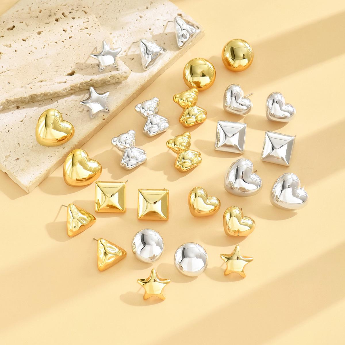 

Minimalist Multi-Size 3D Glossy Star, Heart, Square, and Bear Pendant Stud Earrings