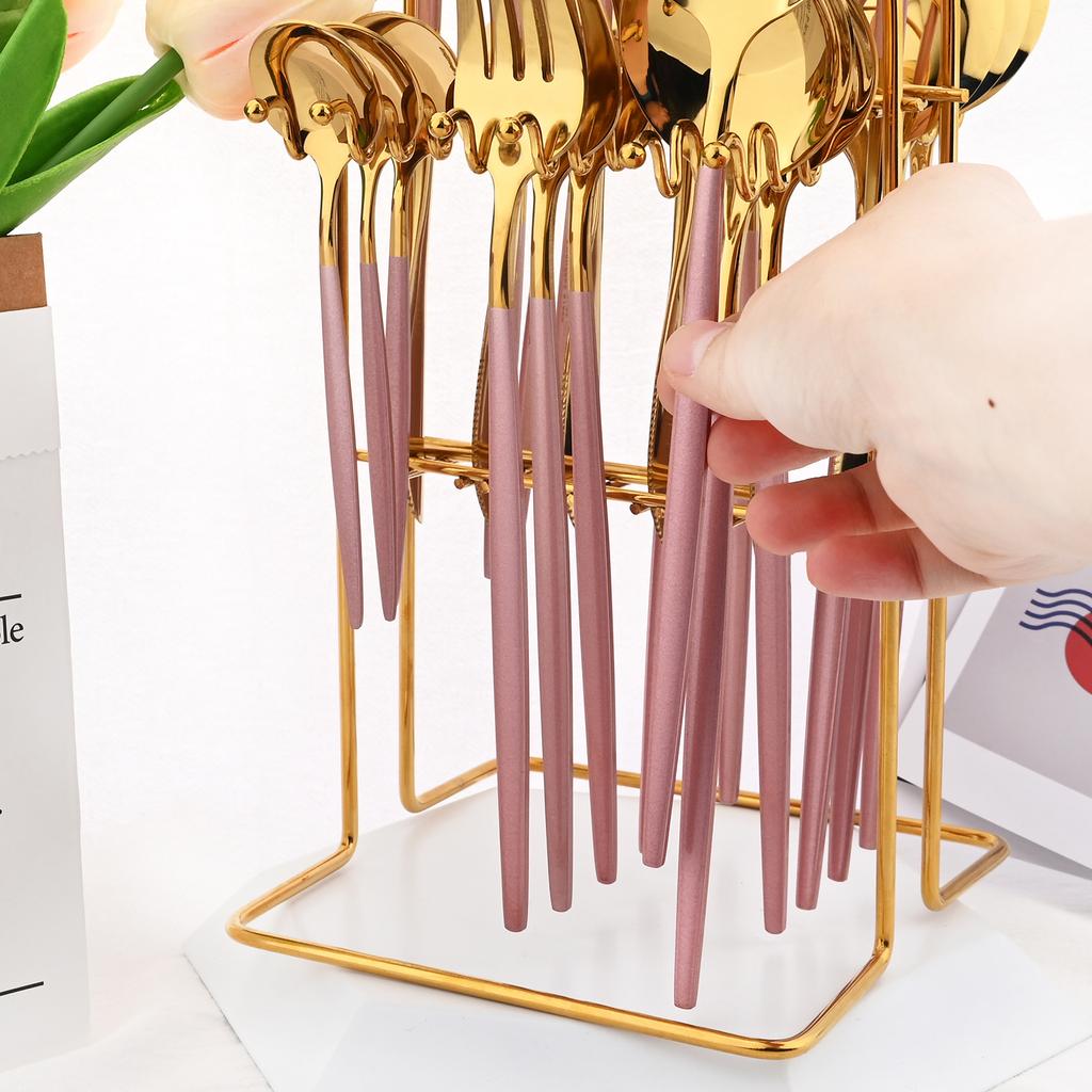 24stk sort gull servisesett rustfritt stål bestikksett kjøkkengaffel kniv skjeer servisesett bestikksett sølvtøy stativ