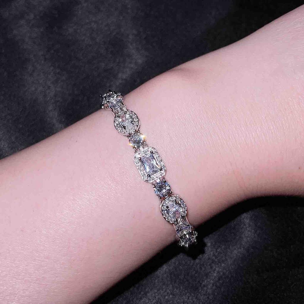 Armband mit hochkarätigem Diamanten, Nischendesign für Damen, platiniertes Sterlingsilber, kalter Wind, Imitation Mozzarella-Diamantarmband für Damen