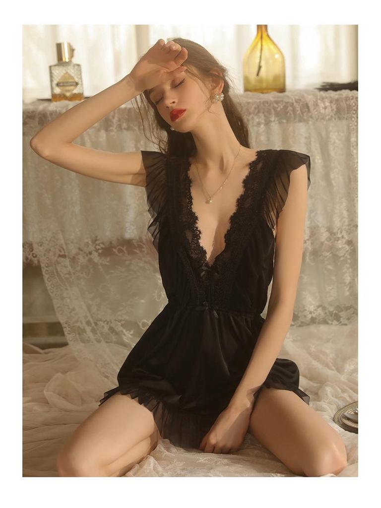 Guiruo Sexy Deep V Nightgown & Backless Camisole Set 