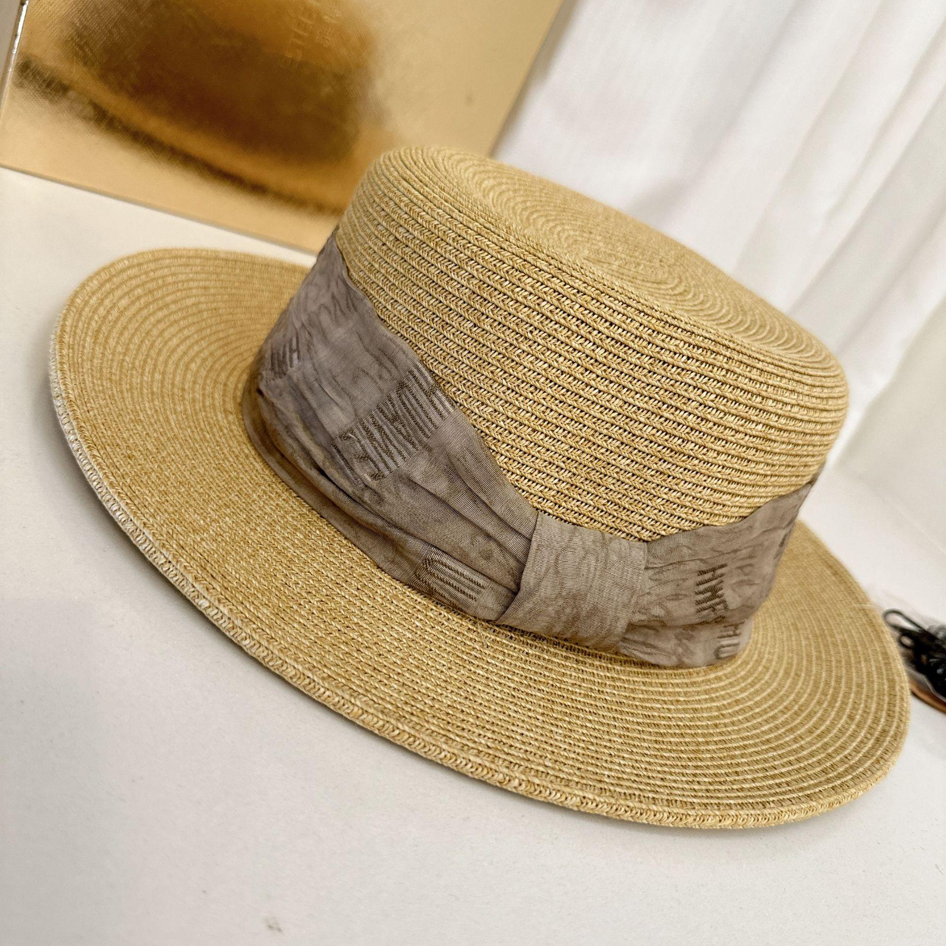 

Легкая роскошная соломенная шляпа с плоским верхом и лентой для женщин, летняя пляжная шляпа от солнца, интернет-знаменитость, соломенная шляпа-цилиндр M（56-58cm） хаки