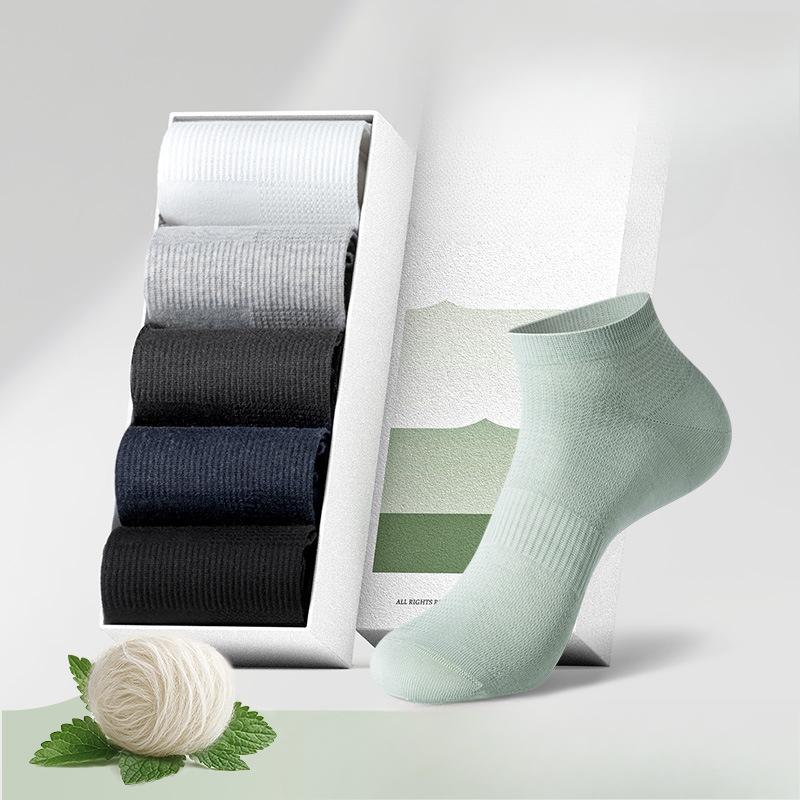 

Men s Summer Thin Deodorizing Sweat Absorbing Breathable Cool Socks 1 pair білий