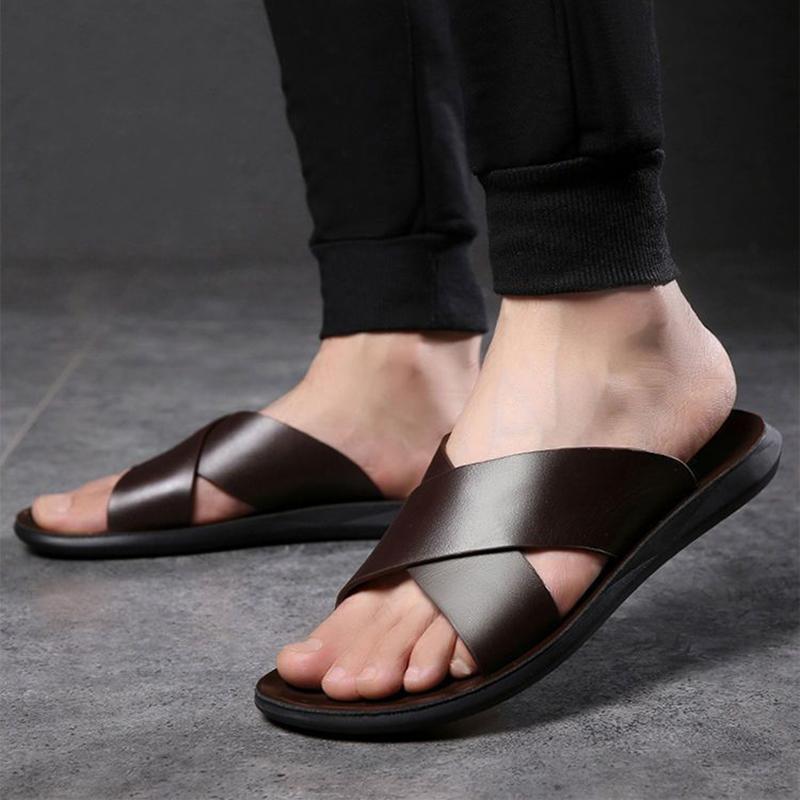 Luxury Designer Summer New Men's Slippers Leather Fashion Cool Non Slip Beach Shoes Male Cross Belt Slippers