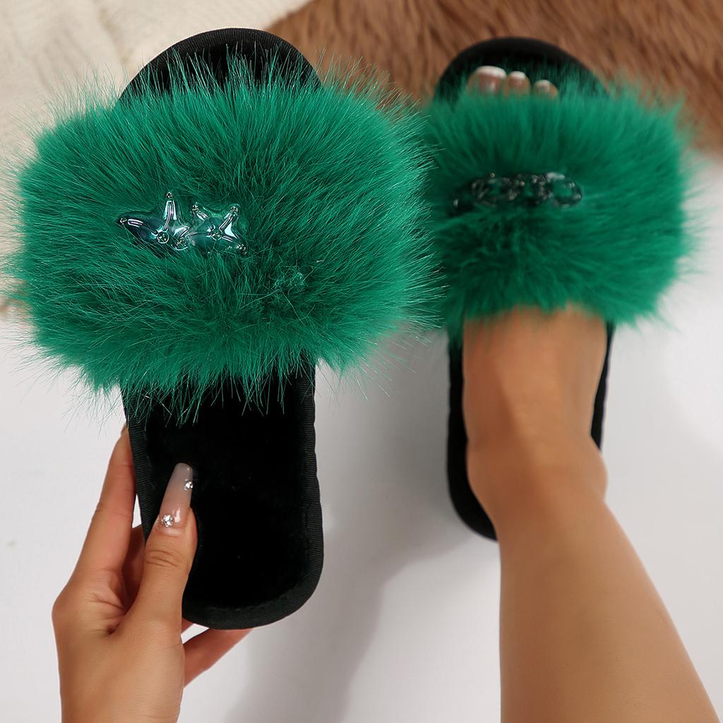 Fashion 2025 New Women House Slippers Outdoor Anti Slip Flat Bottom Slides Women Fluffy Plush Luxury Shoes Women Fashion Fur Slippers