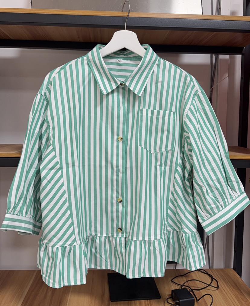 Women's Collar Three Quarter Sleeve Button Down Striped Blouse Loose Vintage Ruffle Hem Casual Commuter Shirt