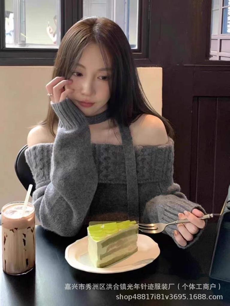 1011 Spring and Autumn New Grey Shoulder Sweater Girly Loose External Wear Lazy Wind Beautiful Knitted Sweater