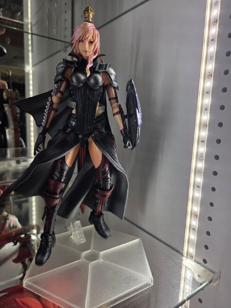 

[USED] Final Fantasy FF Play Arts Kai Figure Lightning (Imperfect)