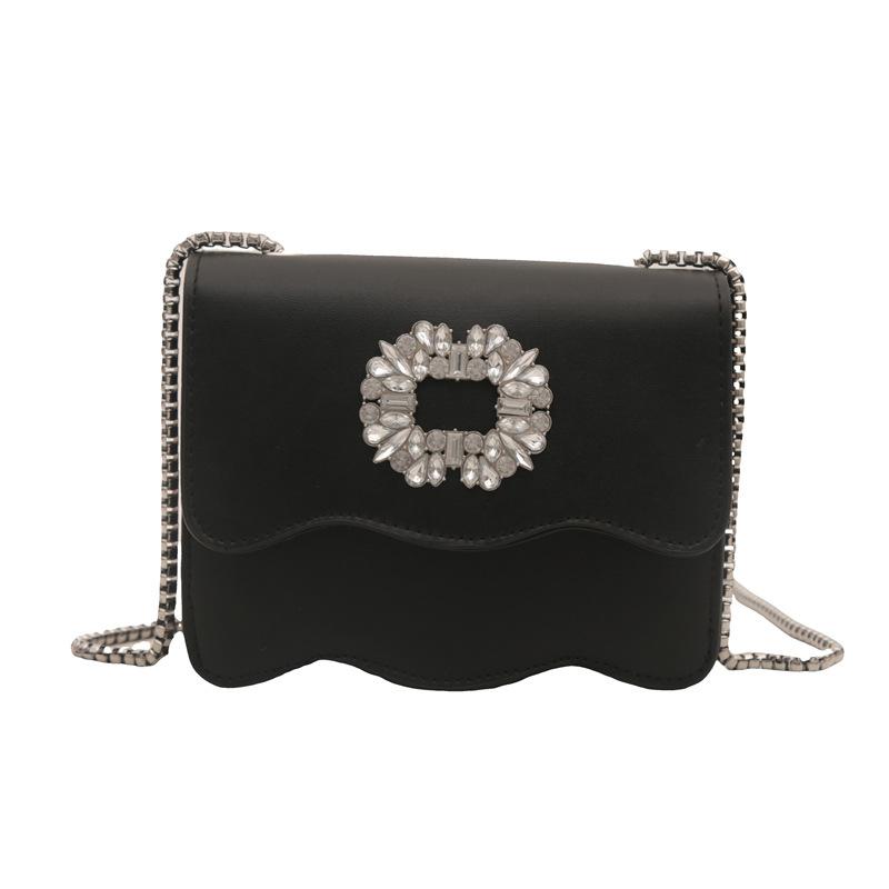 

Small fresh messenger small square bag fashion niche handbag women s 2024 autumn new simple fashion shoulder bag чёрный