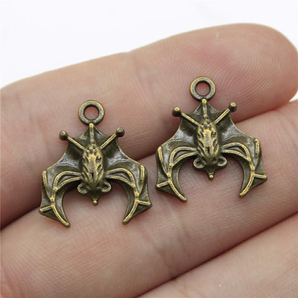 20pcs Charms Halloween Fly Bat Antique Bronze Silver Color Pendants DIY Crafts Making Findings Handmade Tibetan Jewelry