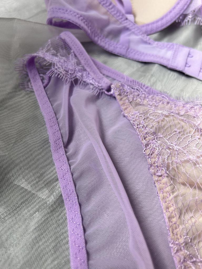 Ultrathin Lace Women's Panties - Breathable Pure Cotton Crotch, Comfort Fit, No Wedgie Triangle Design