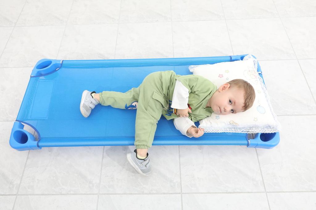 King Children's Deckchair - Red