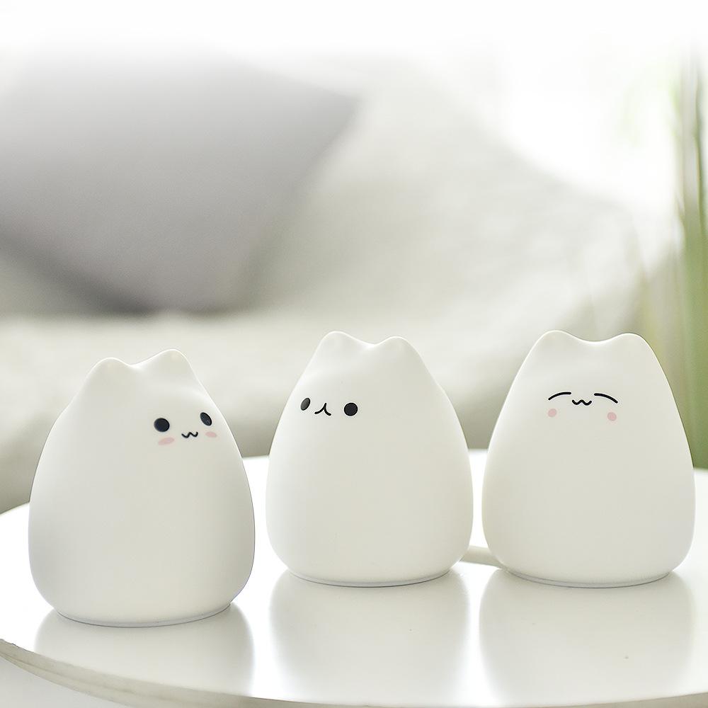 Mini Kitten LED Silicone Night Light: Colorful Cartoon Atmosphere Lamp for Kids.
