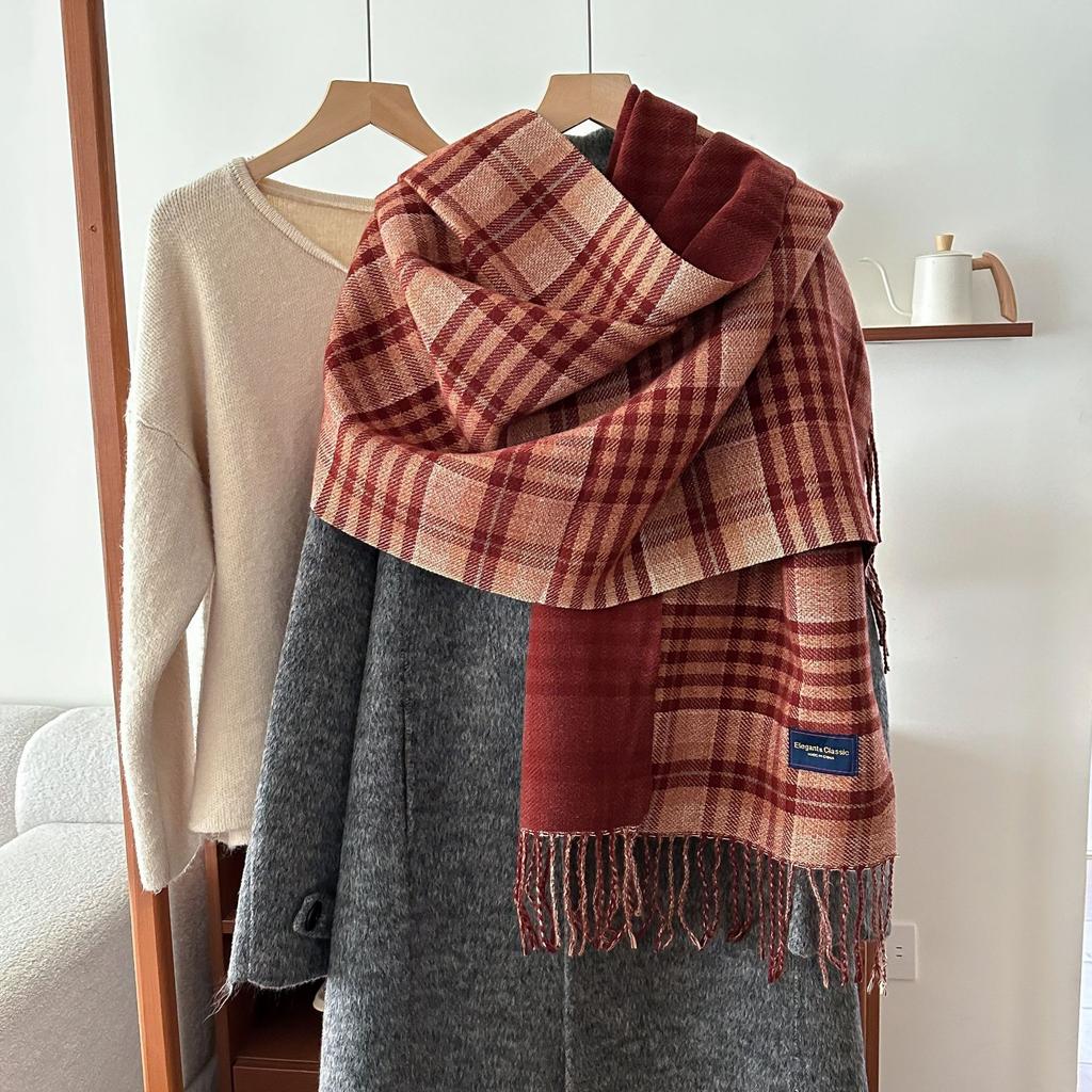 New Double sided Gradient Checkered Scarf for Men and Women in Autumn and Winter Warm and Fashionable Commuting Tassel Scarf