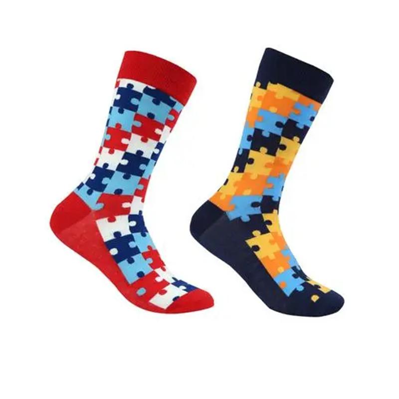Colorful Puzzle Piece Print Men Crew Socks Funny Casual Daily Wear Socks Novelty Fashion Gift for Him Business Work Blue Red