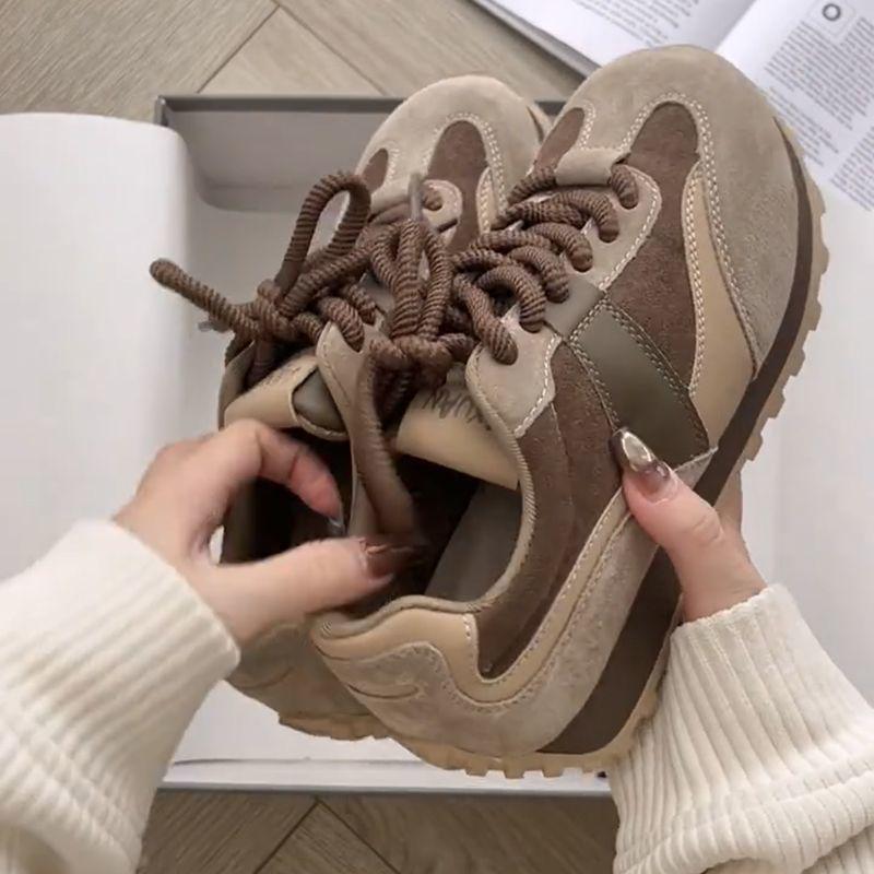 

2025 Женские немецкие кроссовки: Маленькие, на толстой подошве, увеличивающие рост повседневные спортивные туфли для осени/зимы 39