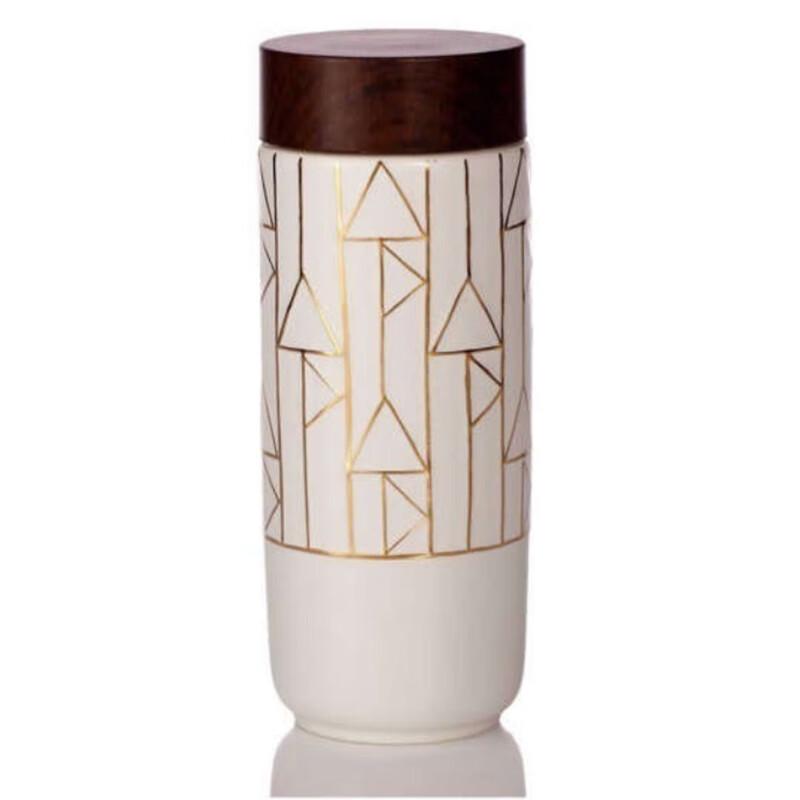 Qian Tang Xuan Touch of Gold Ceramic Mug