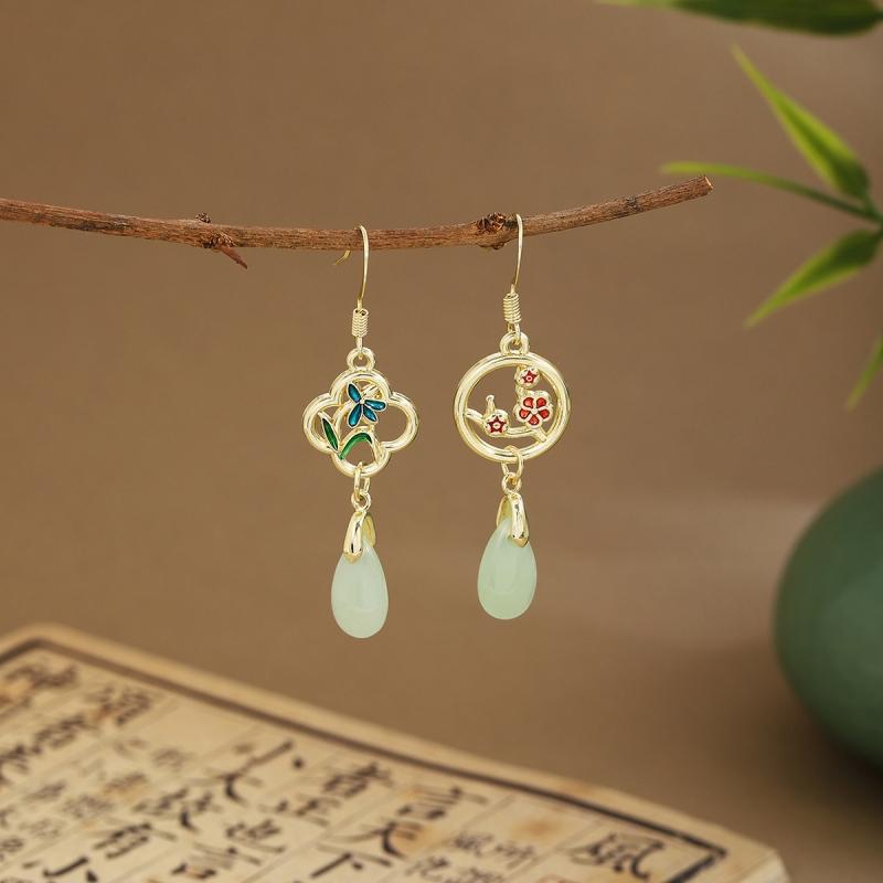 Silver Needle Ethnic Chinese Earrings for Women Green Fan-shaped Bamboo Leaves Long Tassel Jewelry Ancient Style Ear Clip Gifts