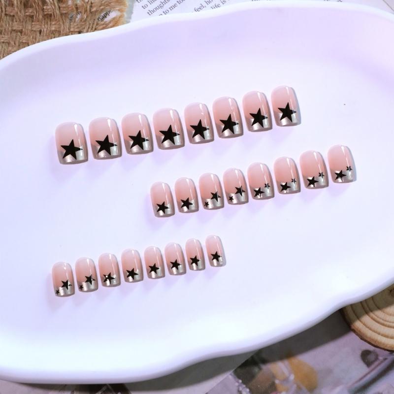 Quadratische Aufklebenägel Stern Falsche Nägel Aufklebenägel in 12 Größen, 24 Stück Französische Nagelspitzen für DIY Nagelkunst Dekorationen