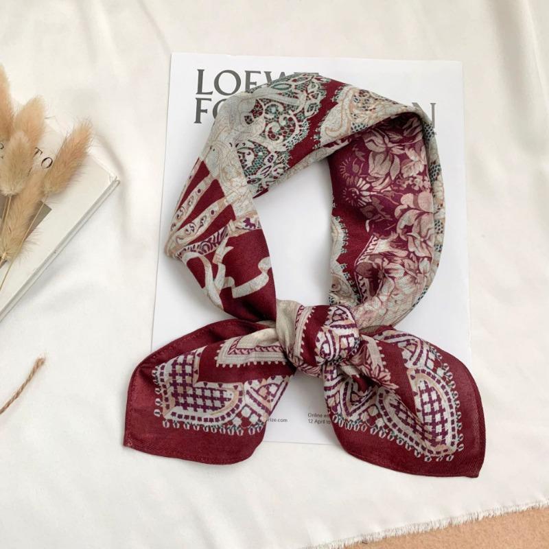 Square scarf new neck scarf scarf small shawl travel bag headscarf versatile cashew flower silk scarf