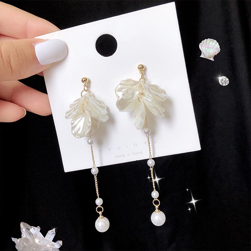 Cercei Lungi Coreeni cu Ciucuri și Perle - Cercei Eleganți de Lux pentru Femei