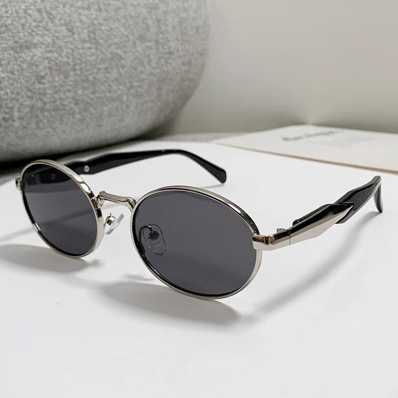 Retro 90S Oval Metal Frame Sunglasses For Women Men Brand Design Trend Travel Light Brown Sun Glasses Vintage Shades Uv400 Male