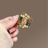 Vintage Pearl Rhinestone Brooch Temperament Metel Pins for Women Clothing Accessories Versatile Shiny Corsage Gift
