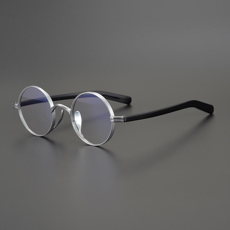Pure Titanium Anti-Blue Light Glasses Frame, Small Style, 101 Model, Inspired by Guzhou Zeng Shunxi Wanniangui.