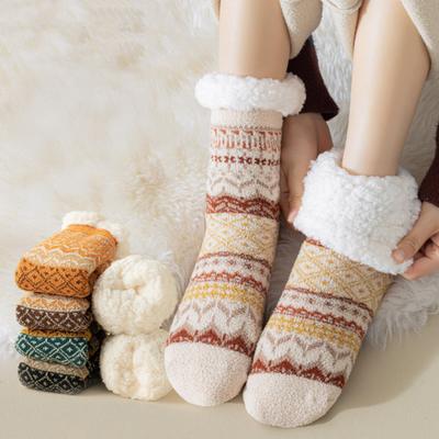 1 Pair Women Winter Socks Lamb Velvet Floor Socks Retro Ethnic Style Autumn Winter Calf Socks Daily Wear