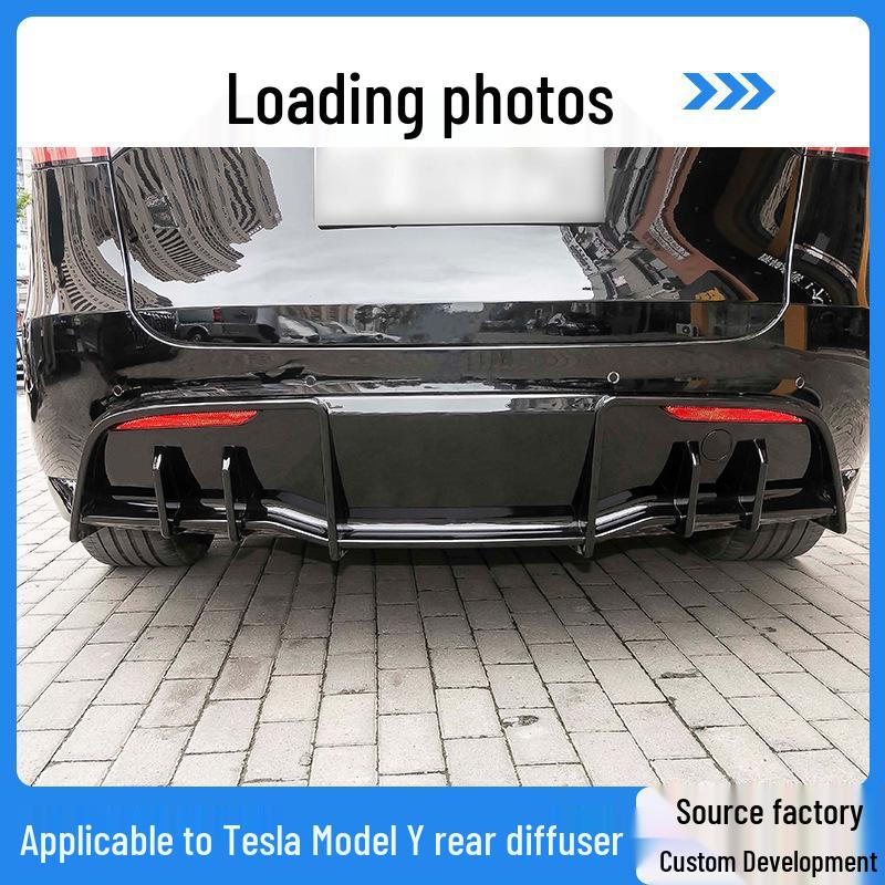 Обновление комплекта кузовных деталей экстерьера Tesla Model Y: Модификация заднего диффузора Glossy Black