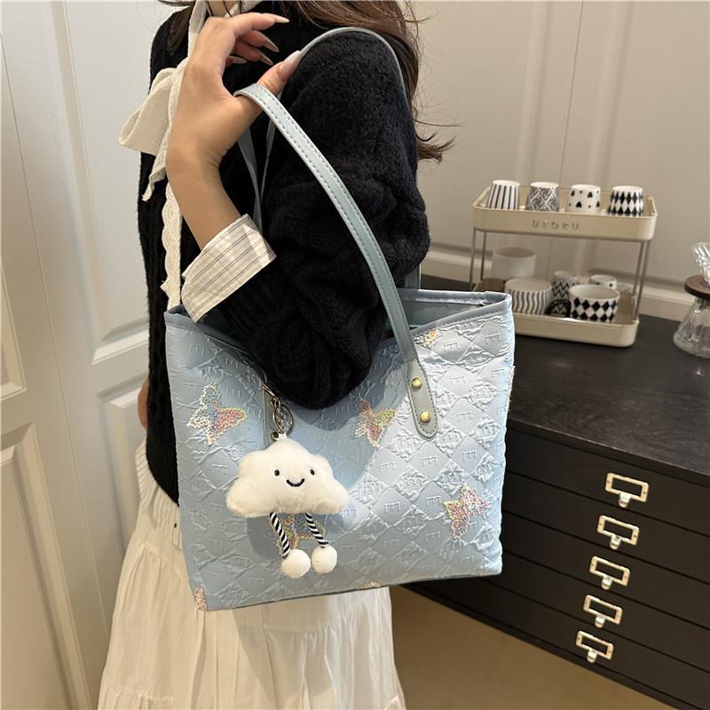 Traditional Chinese Embossed Floral Canvas Handbag With Inner Pocket For Casual Outings