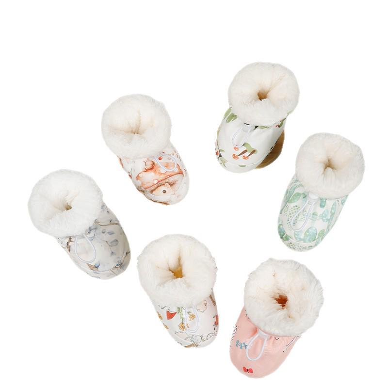 Non-Slip Fleece Baby Shoes for 0-1 Year Old Boys & Girls, Pre-Walking Foot Covers, 6-12 Months