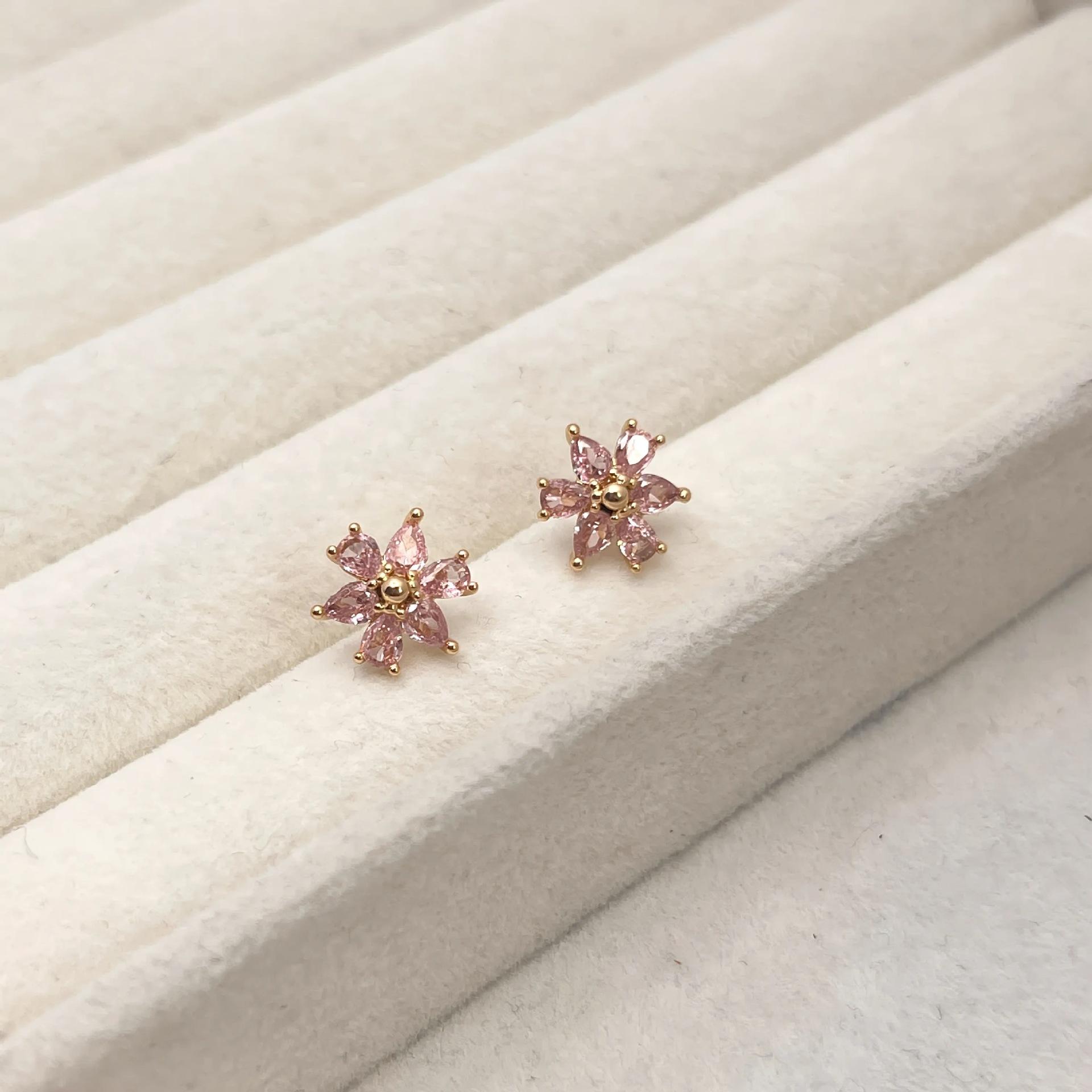 

Inlaid Zircon Flower Collarbone Chain, Fashionable And Elegant Design Temperament Versatile Necklace