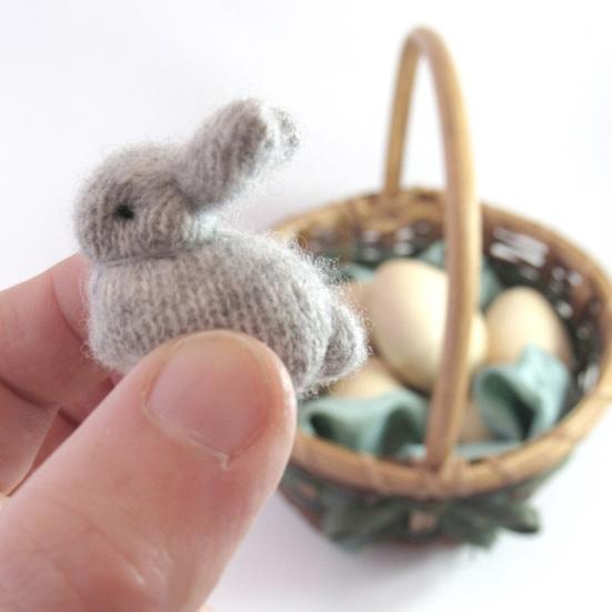Coniglietti in Uova di Legno Coniglietto in Lana Miniatura nel Nido Riempimenti per Cesto di Pasqua Regalo per Feste