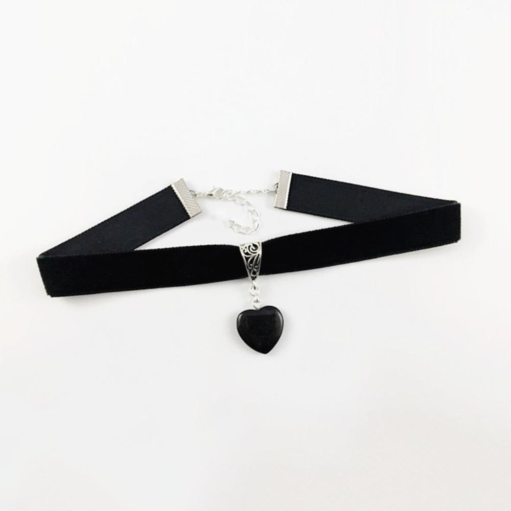 Gothic Retro Heart-shaped Purple Crystal Agate Pendant Black Velvet Necklace for Women Hallowmas Party Charm Choker Jewelry Gift