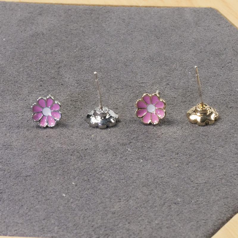 Silbernadel süßes Ölblumen-Mädchen-Steckohrringe, neue trendige Nischen-kleine Gänseblümchen-Cartoon-Ohrringe