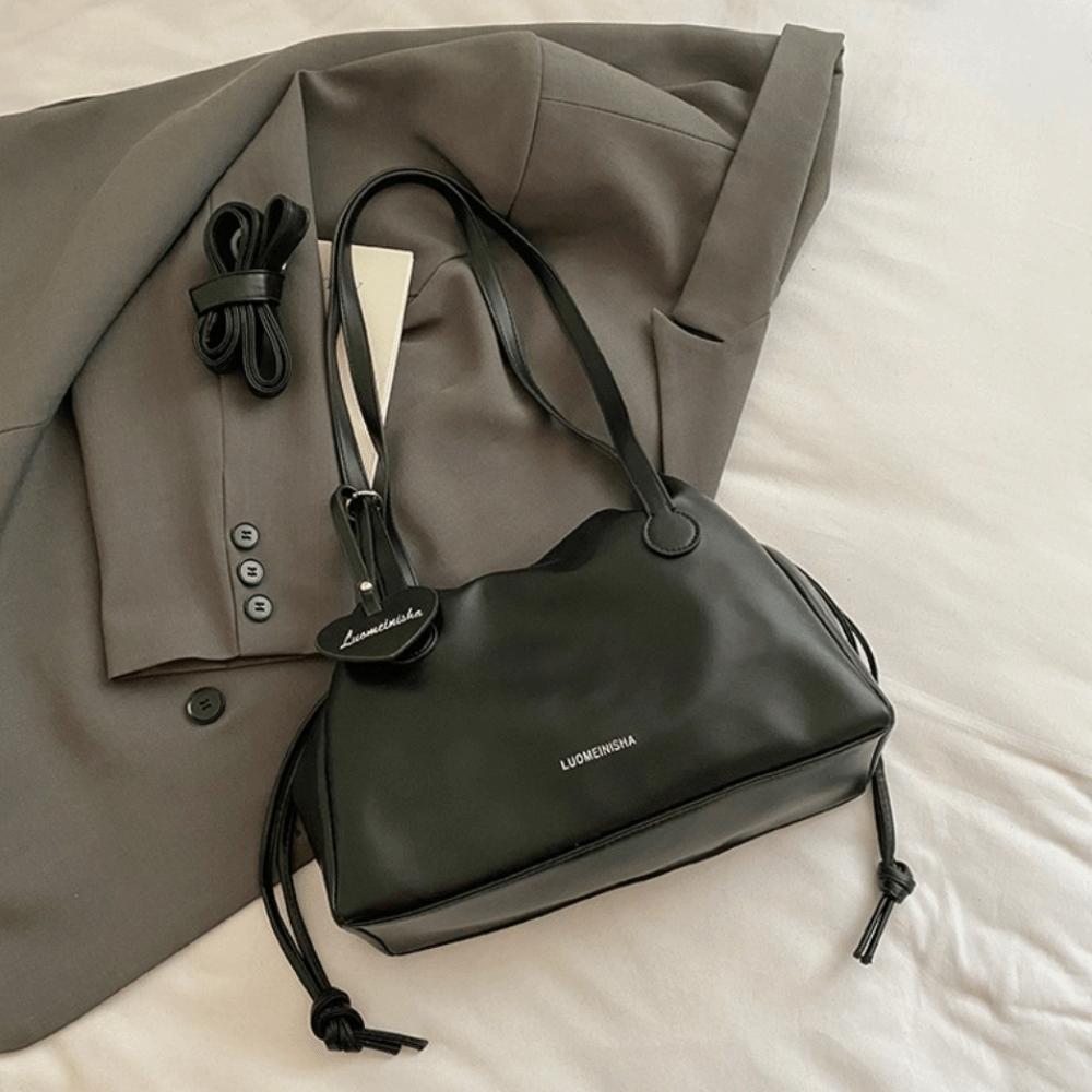 Love Pendant Large PU Handbag Shoulder Pouch PU Leather Shoulder Bag Versatile Messenger Bag  Women чёрный