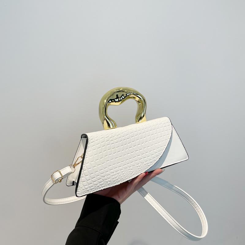 

Индивидуальная Модная Необычная Сумка-тоут через плечо Маленькая Квадратная с Текстурой Крокодила Тренд 2024 для Женщин белый