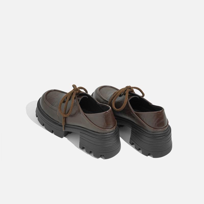 

Маленькие кожаные туфли для женщин с одним ремешком и двумя, на маленькой толстой подошве, увеличивающие рост, на ремешке, женские одинарные туфли-маффины 40 коричневый