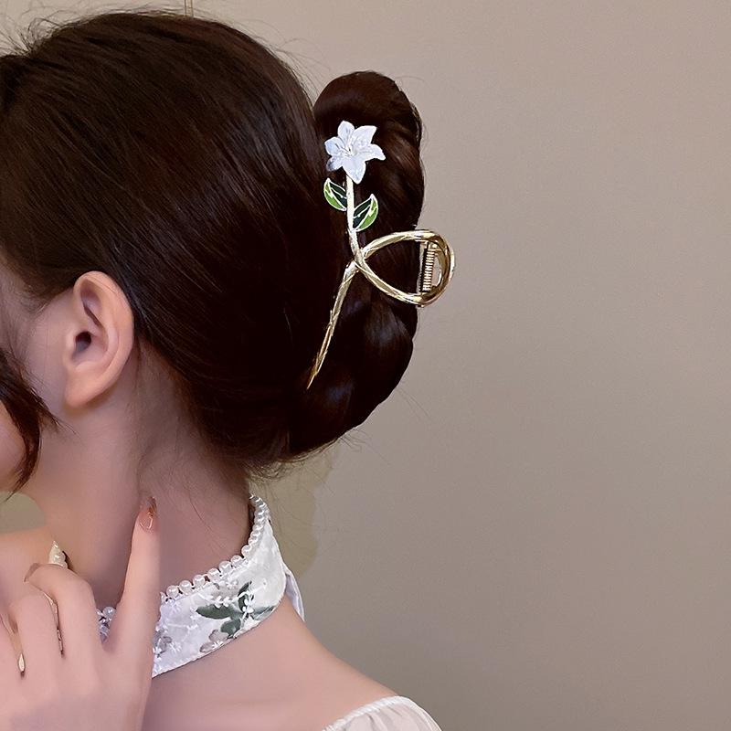 Retro Lily Flower Hair Clip - Elegant Alloy Updo Accessory