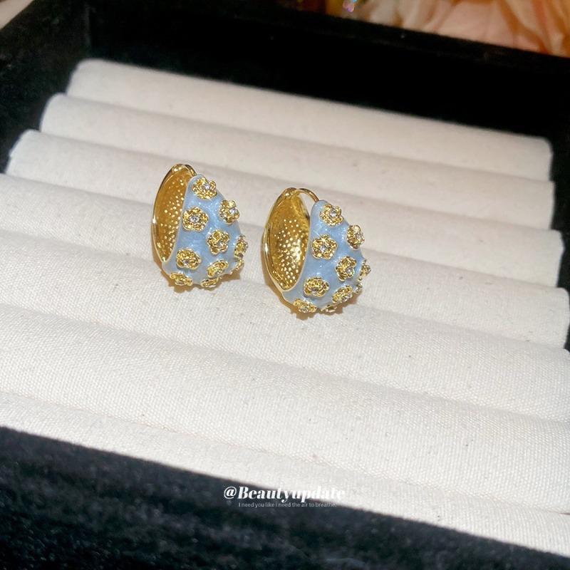 Diamond dripping flower C-shaped ear buckle French retro temperament earrings light luxury high-end earrings design sense niche