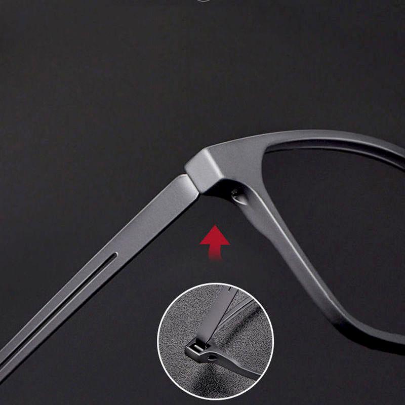 Reading Glasses Men Titanium Alloy Presbyopic Glasses HD Glasses Anti-blue Light Ultra-light Prescription Glasses +1.0 To +4.0
