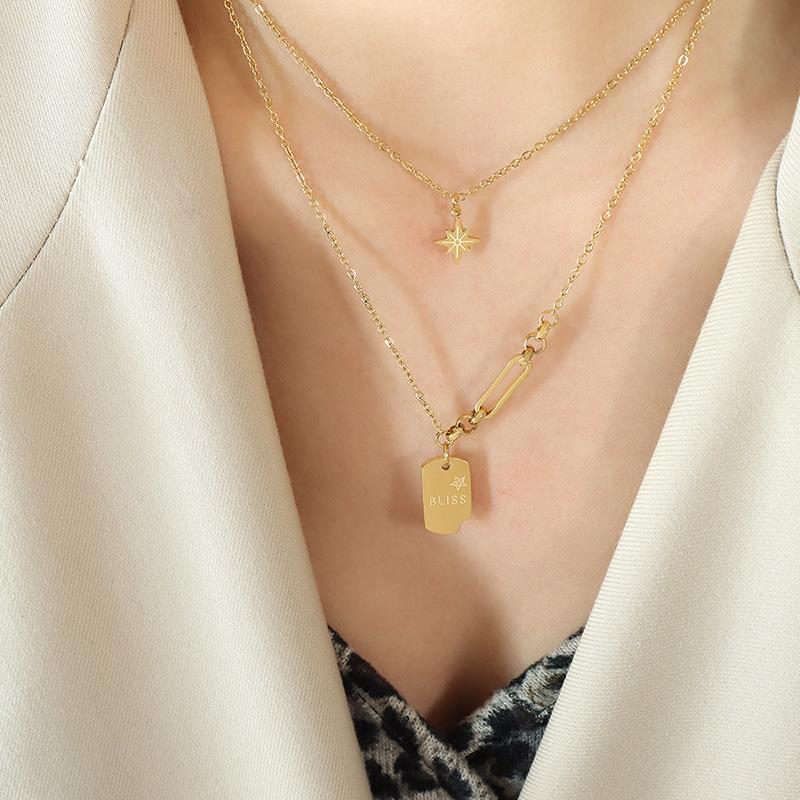 Collier Pendentif Marque Xingmang Carré Style Coréen Mode Polyvalent Double Couche Acier Titane Plaqué Or 18K Chaîne Pull Empilée Femmes