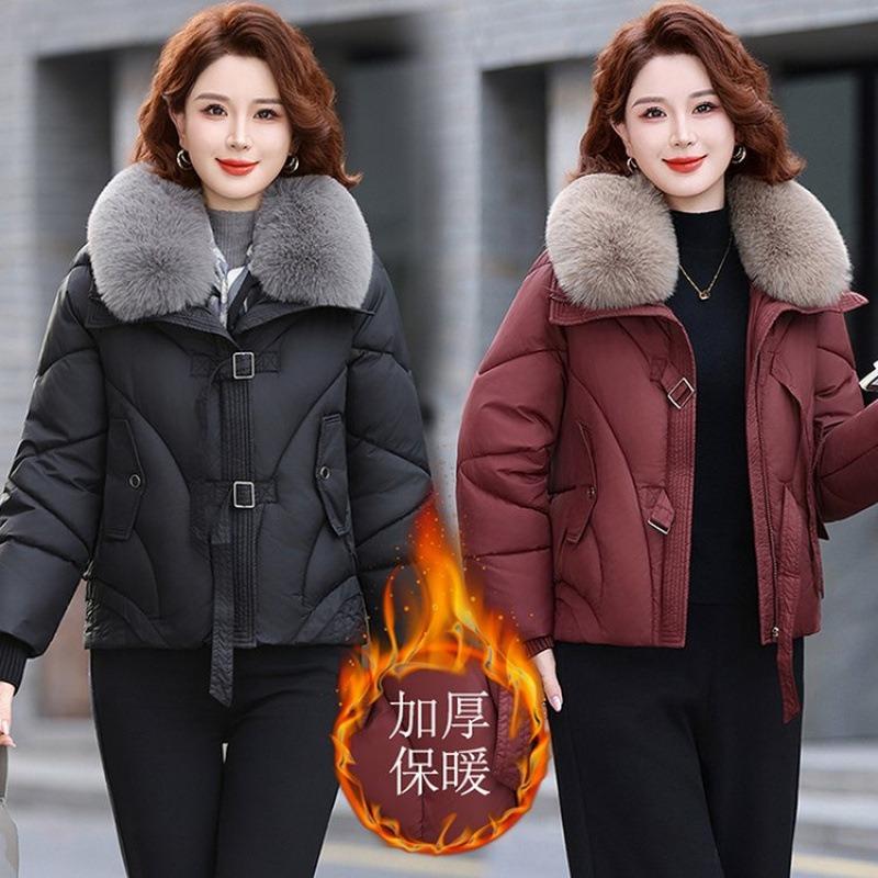 Short winter new down cotton-padded clothes, loose cotton-padded clothes, cotton-padded jackets, thickened fur collars, and outer wear.