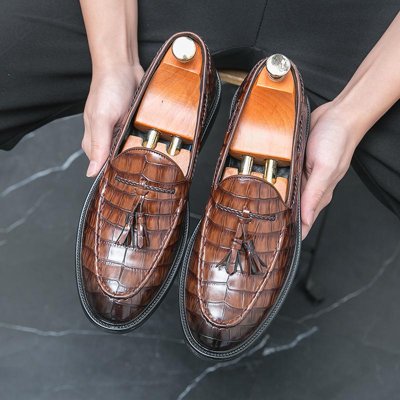 New Arrivals Black Men's Block Carved Leather Shoes Spring Autumn Casual Woven Tassels Shoes Handmade Men Formal Shoe Size 38-46