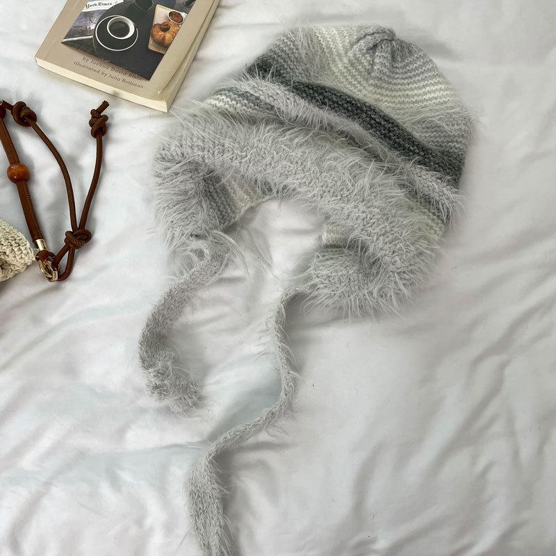 Wool Hat for Women with Small Faces, Winter Braids, Thickened Warm Ear Protection and Cold Protection, Versatile Plush Knitted Hat