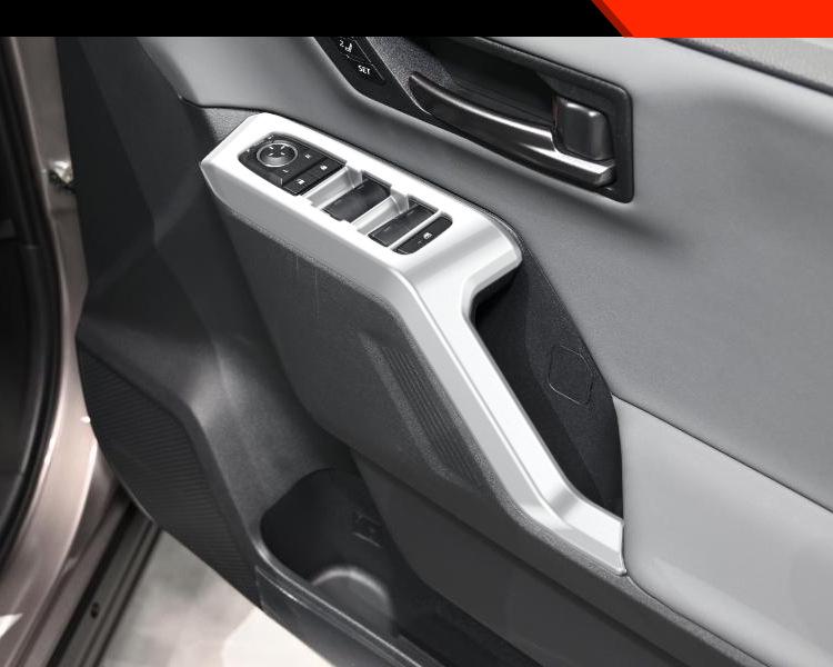 Toyota RAV4 Innenverkleidung für Fensterschalter-Modifikation