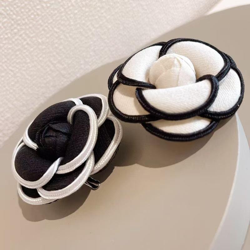 Black White Fabric Camellia Flower Brooches For Woman Men Mourning Brooch Pins Dress Shirt Fashion Accessories