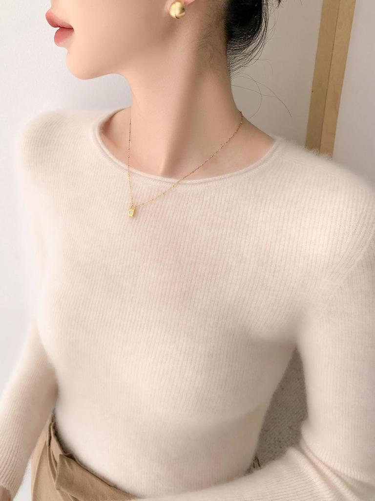 Women's Wool-Cashmere Slim Fit Seamless Sweater, Long Sleeve, Versatile Knit Base Layer with Round Neck and Rolled Hem.