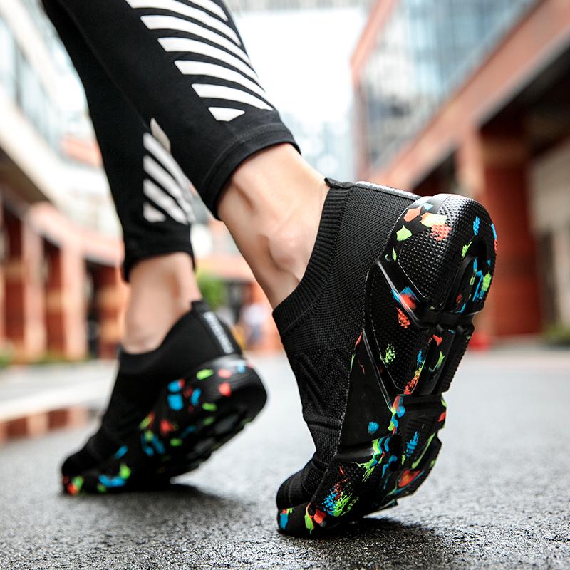 Couples Fashion Breathable Socks Solid Color Flyknit Sports Shoes Men's and Women's Outdoor Casual Shoes One Kick Off