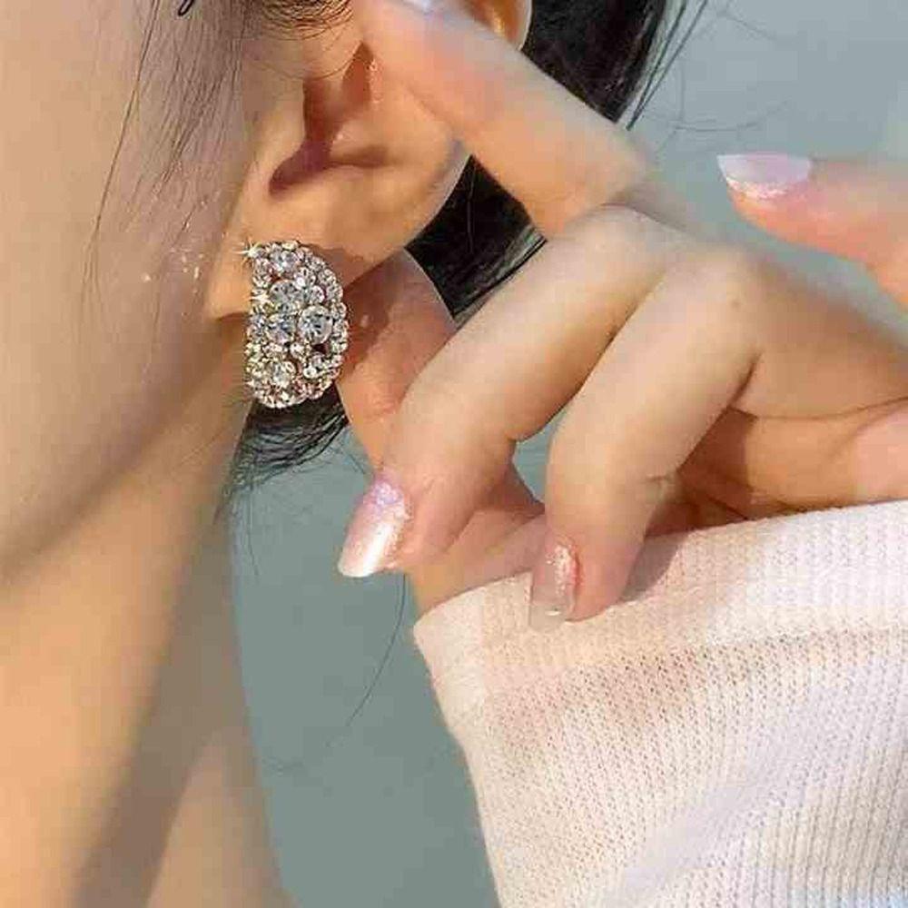 Trendy Fashion Jewelry Niche Design Korean Style Earrings Stud Earrings Ear Studs Women Earrings